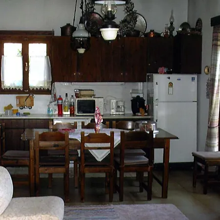 Studios * Kosmas